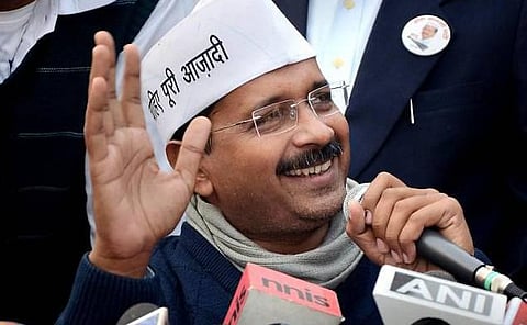 பெங்களூரு புறப்பட்டுச் சென்றார் கேஜ்ரிவால்: முதல்வர் பொறுப்புகளை சிசோடியா கவனித்துக் கொள்கிறார்