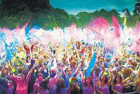 வண்ணமயமான வசந்த விழா- ஹோலி