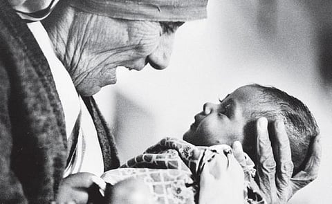 அன்னை தெரசாவும் அவதூறு மழையும்