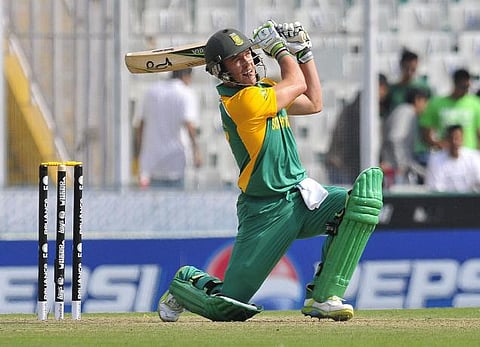 ஆம்புரோஸ், மார்ஷல், வால்ஷ் பந்துவீச்சில் டிவில்லியர்ஸ் அடிக்க முடியுமா? - டீன் ஜோன்ஸ் கேள்வி