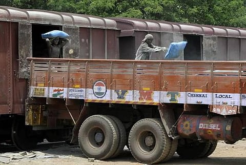 சிமென்ட் மூட்டை ரூ.400 ஆக விலை உயர்வு