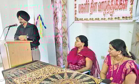 பெண்கள் தன்னம்பிக்கையுடன் சாதிக்க வேண்டும்