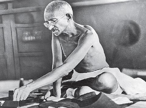 இன்று அன்று | 1922 மார்ச் 18: தேசத் தந்தையின் மீது தேசத் துரோகக் குற்றச்சாட்டு