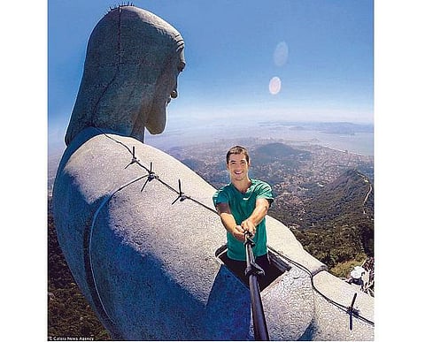 உலக மசாலா: பிரம்மாண்டமான செல்ஃபி மோகம்!