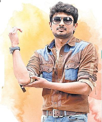 என் மாற்றதுக்குக் காரணம் சந்தானம்!- உதயநிதி ஸ்டாலின் சிறப்புப் பேட்டி