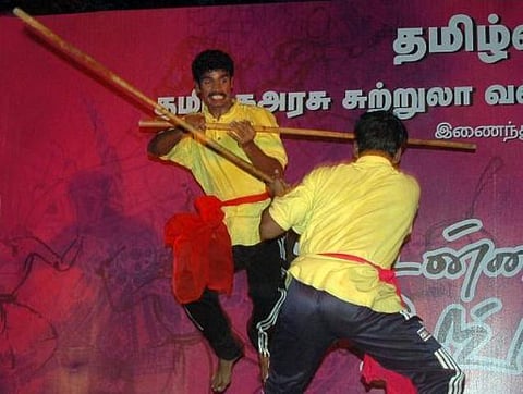 புத்தகக் குறிப்புகள்: சிலம்பாதே... சலம்பாதே!