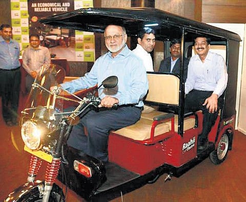 ஹீரோ நிறுவனத்தின் பேட்டரி ரிக் ஷா