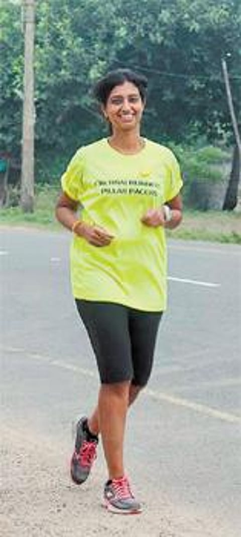 ஓட வைக்கும் ஆசிரியை!