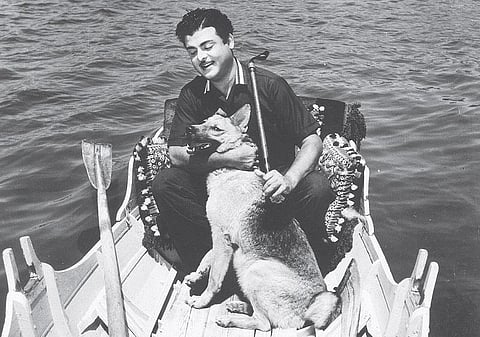 மொழி பிரிக்காத உணர்வு- நேற்று வரை நீ யாரோ நான் யாரோ