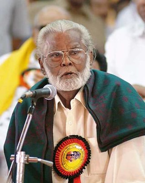 ஓங்கி ஒலித்த அரசியல் முரசு