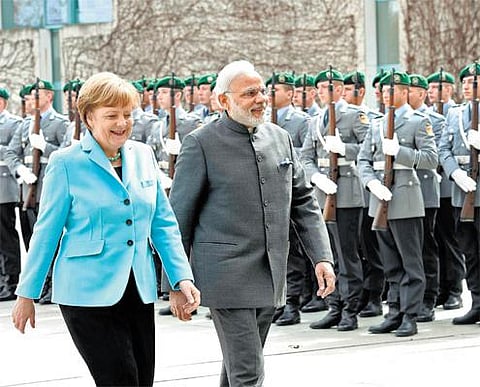 தீவிரவாதிகளை தனிமைப்படுத்துங்கள்: உலக நாடுகளுக்கு மோடி அழைப்பு