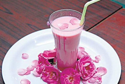 குலாபி சிந்தடிக் சிரப்