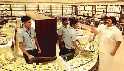 கல்யாண் ஜுவல்லர்ஸ் சென்னையில் நாளை தொடக்கம்: அமிதாப்பச்சன், ஐஸ்வர்யா ராய், பிரபு பங்கேற்பு