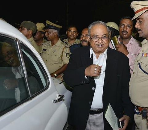 மேல்முறையீட்டு வழக்கில் ஜெயலலிதாவுக்கு ஆதரவாக பவானிசிங் செயல்படுகிறார்: நீதிமன்றத்தில் அன்பழகன் தரப்பு புகார்