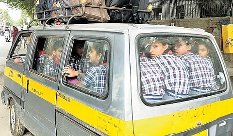 மனிதம் கற்பிக்கிறதா கல்வி முறை?