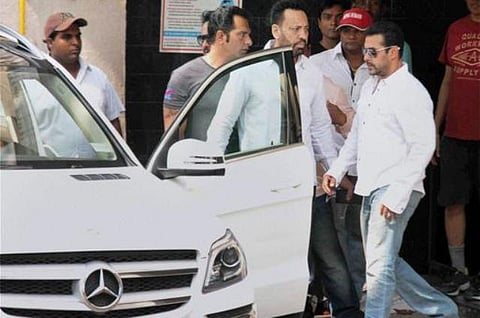 சல்மான் கானுக்கு 2 நாள் இடைக்கால ஜாமீன் வழங்கியது மும்பை உயர் நீதிமன்றம்