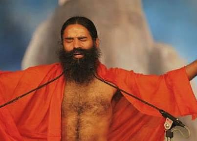 அரசியல் செல்வாக்கு இருந்தால் பத்ம விருதுகள் கிடைக்கும்: பாபா ராம்தேவ் பரபரப்பு