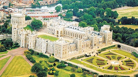 அரண்மனைகளை உருவாக்கியவர்