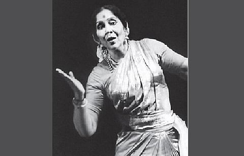 பாலசரஸ்வதி 10