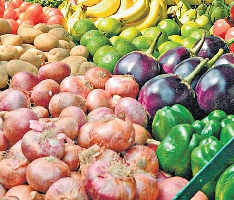 நான்கு மாதங்களில் இல்லாத அளவுக்கு நுகர்வோர் பணவீக்கம் குறைவு: தொழில் உற்பத்தி குறியீடு 2.1%