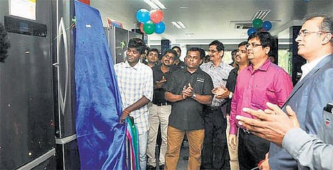 கோத்ரெஜ் நிறுவன புதிய குளிர்சாதனப் பெட்டி அறிமுகம்: 3 தனித்தனி குளிர் மண்டலங்களாக பிரிக்க முடியும்