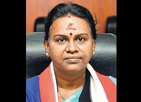 சமரச பேச்சுவார்த்தையின்போது கண்ணீருடன் வெளியேறினார் மேயர் - நெல்லை அதிமுகவில் சலசலப்பு