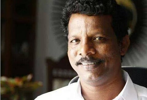 திருமாவளவனின் தனிச் செயலாளர் வெற்றிச்செல்வன் படுகொலை: கார், பைக்கில் வந்த 6 பேர் கும்பல் தப்பியோட்டம்