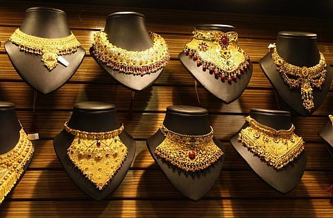 தங்க டெபாசிட்டுக்கு கிடைக்கும் வட்டிக்கு வரி விலக்கு: மத்திய அரசு அறிவிப்பு