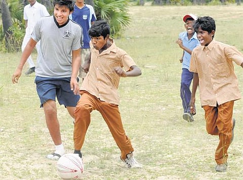 நம் கல்வி... நம் உரிமை! - சமூக வளர்ச்சிக்கு அரசுப் பள்ளிகளே அடிப்படை!