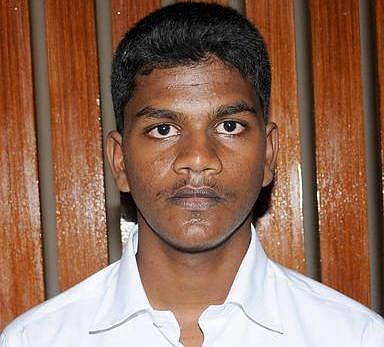 கிராமங்களில் சேவை செய்வேன்: பத்தாம் வகுப்பு மாநில முதலிடம் பிடித்த அரசுப் பள்ளி மாணவர் பாரதிராஜா