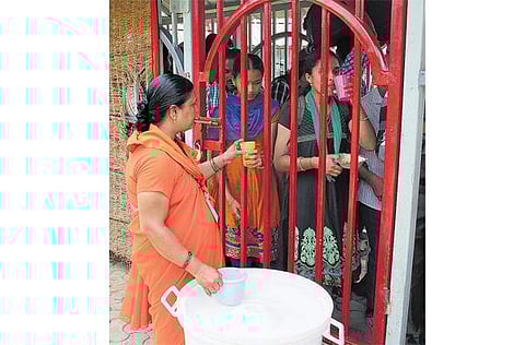 தெலங்கானா, ஆந்திராவில் ஒரே நாளில் ‘அக்னி’வெயிலுக்கு 135 பேர் பலி