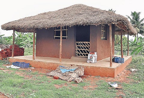 குளிர்ச்சிதரும் பிரமிடு குடில் வீடுகளுக்கு வரவேற்பு: எகிப்திய கட்டிட முறைக்கு மாறும் தமிழக விவசாயிகள்