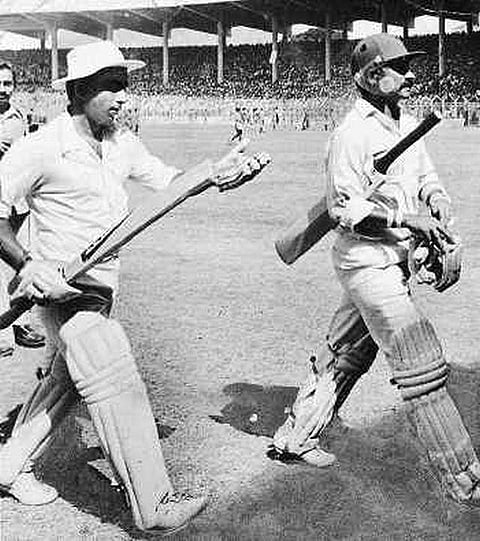 டெஸ்ட் இன்னின்சில் 2 தொடக்க வீரர்களும் டக் அவுட்: சுவையான புள்ளி விவரங்கள்