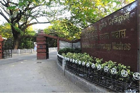 ட்வீட்டாம்லேட்: சென்னை ஐஐடி மாணவர் அமைப்புக்கு பெருகும் ஆதரவு