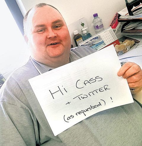 இணையம் கொண்டான்