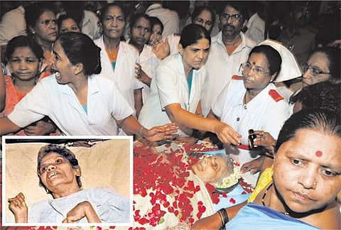 42 ஆண்டுகள் உயிருக்கு போராடி இறந்த நர்ஸ்: வார்டு பாய் மீது கொலை வழக்கு பதிவாகுமா?