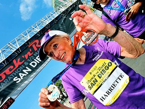 புற்று நோயாளியான 92 வயது மூதாட்டி மாரத்தான் ஓட்டத்தில் சாதனை