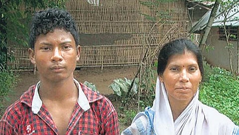 4 குழந்தைகளுக்கு தாயான பிறகு 37 வயதில் பிளஸ் 2 தேர்வில் முதல் வகுப்பில் தேர்ச்சி பெற்ற பெண்