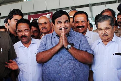 1,100 தீவுகள், 300 கலங்கரை விளக்கங்களை மேம்படுத்துவதில் பிரதமர் ஆர்வம்: நிதின் கட்கரி