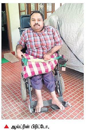 படுக்கையில் இருந்தாலும் பலரையும் தன்னம்பிக்கையுடன் ஓட வைக்கும் இளைஞர்: சிற்றிதழ், இலக்கியத்தில் அசத்தல்