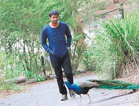 கவிதைகளால் உயர்ந்தேன்! - ‘வாடி ராசாத்தி’ விவேக் நேர்காணல்