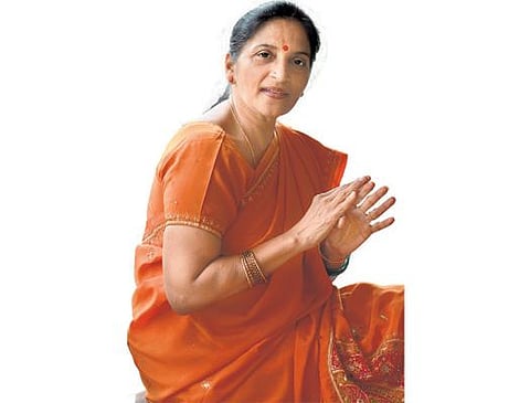 முகங்கள்: மாற்றத்தை நோக்கிய பயணம்