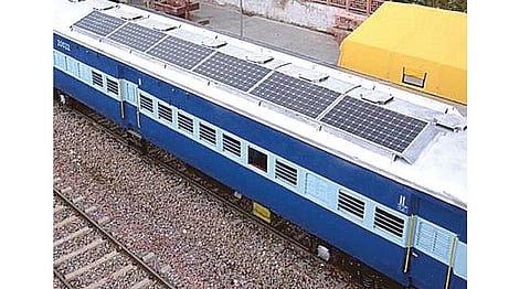 சூரிய ஆற்றலில் இயங்கும் ரயில்