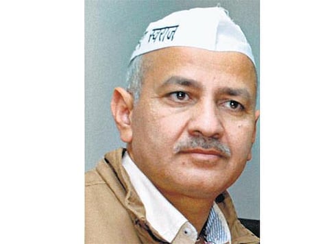 டெல்லி துணை முதல்வர் கார் டிரைவருக்கு ரூ.400 அபராதம்