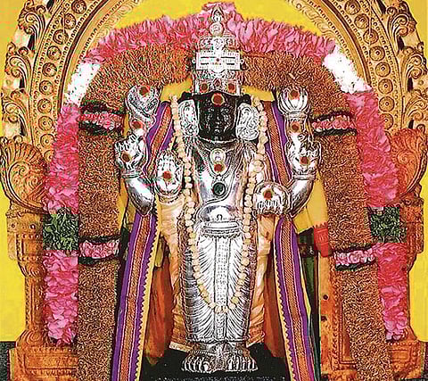 மனம் நினைப்பதை அருளும் குரு பகவான்