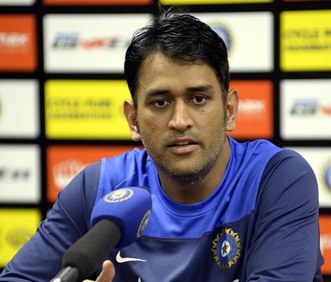 நமக்குத் தேவை வேகப்பந்து வீச்சாளர்களா? நல்ல பந்து வீச்சாளர்களா?: தோனி