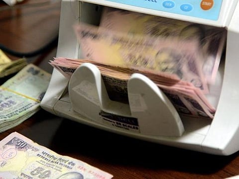 பங்களிப்பு ஓய்வூதிய நிதியில் இருந்து 25 சதவீத தொகையை திரும்ப பெறலாம்: தமிழகத்தில் 2 லட்சம் அரசு ஊழியர்கள் பயன்பெறுவார்கள்