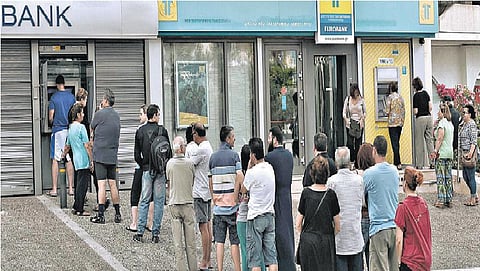 திவாலாவதில் இருந்து தப்புமா கிரீஸ்?