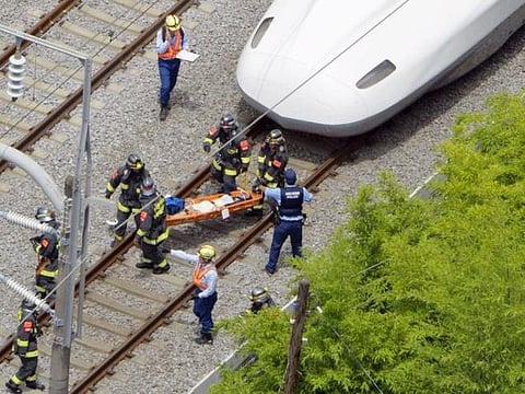 ஜப்பான் புல்லட் ரயிலில் ஒருவர் தீக்குளித்து பலியானதால் பரபரப்பு