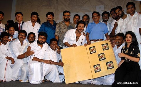 தமிழை தெளிவாகப் பேசுங்கள்: இயக்குநர் பாரதிராஜா